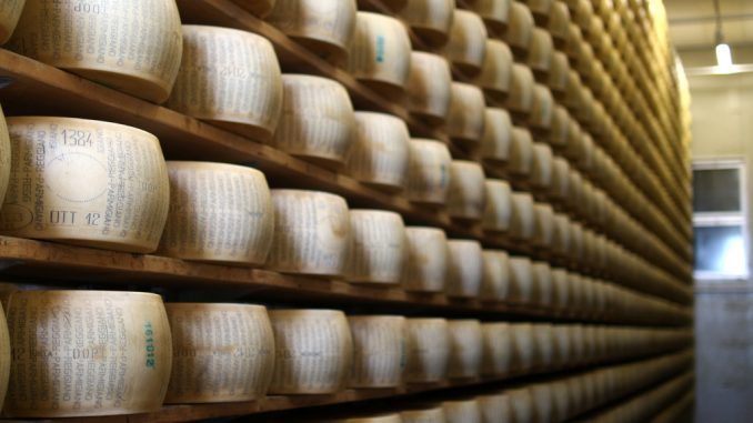 Parmigiano Reggiano, prosciutto, vino: furti all'italiana Parmigiano Reggiano, prosciutto, vino: furti all'italiana