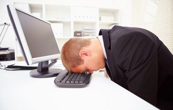 Età e lavoro: le persone over 40 dovrebbero lavorare 3 giorni a settimana? Età e lavoro: le persone over 40 dovrebbero lavorare 3 giorni a settimana?