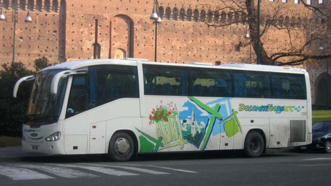 Dolomiti Bus assume: selezioni aperte per Autisti di linea Dolomiti Bus assume: selezioni aperte per Autisti di linea