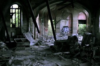 La Basilica devastata dai vandali