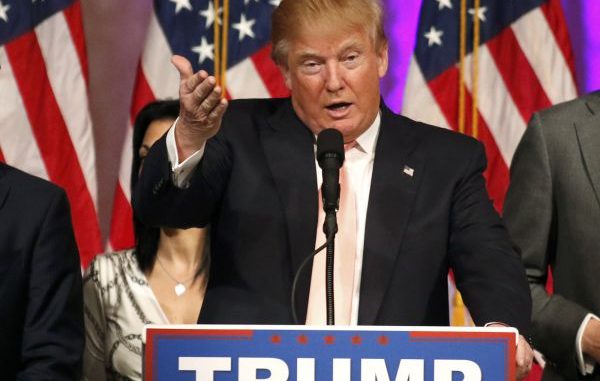 Donald Trump: un piano in 10 punti contro l'immigrazione illegale Donald Trump: un piano in 10 punti contro l'immigrazione illegale