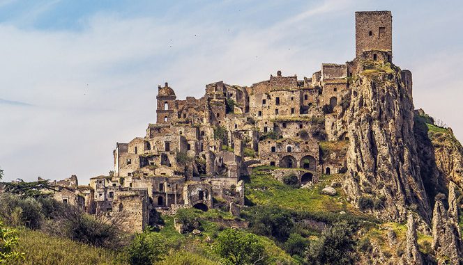 citta fantasama Craco citta fantasama Craco