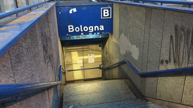 Chiedono di spegnere la sigaretta: madre e figlio picchiati, l’uomo è in coma sigaretta