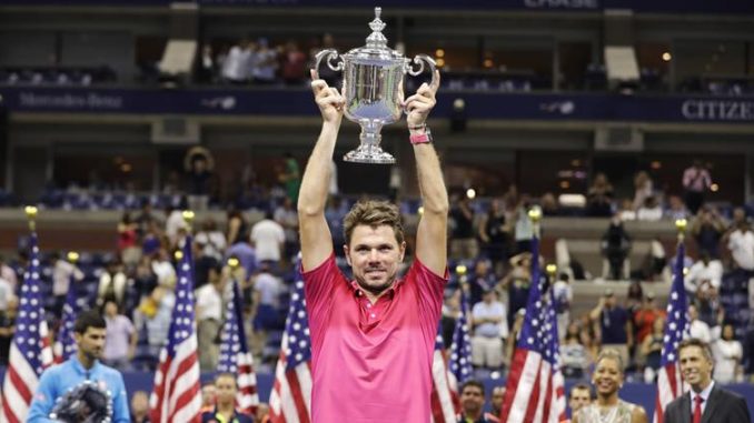 Stan Wawrinka Stan Wawrinka alza il trofeo