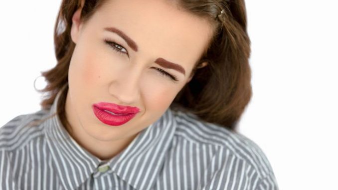 Chi è Colleen Ballinger-Evans di Haters Back Off Chi è Colleen Ballinger-Evans di Haters Back Off