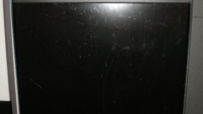 Come sostituire il pannello frontale della lavastoviglie Come sostituire il pannello frontale della lavastoviglie
