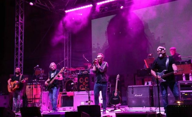 concerto-nomadi-bologna-camion-passa-tra-la-folla Concerto Nomadi Bologna: camion passa tra la folla