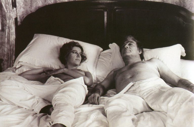 La risata dopo aver fatto l'amore di Stefania Sandrelli e Ugo Tognazzi nel film "Dove vai in vacanza". La risata dopo aver fatto l'amore di Stefania Sandrelli e Ugo Tognazzi nel film "Dove vai in vacanza".