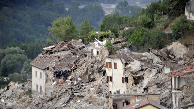 Pescara del Tronto dopo il terremoto Paesi abbandonati