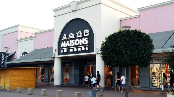 Maisons du Monde assume nel centro commerciale Le Cotoniere Maisons du Monde assume nel centro commerciale Le Cotoniere