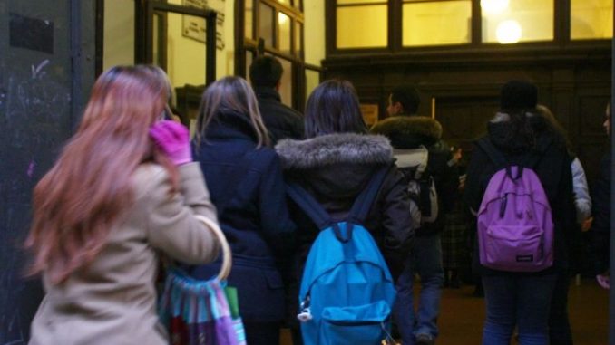 prof-liceo-di-venezia-insulti-e-frasi-razziste-contro-bimbi-musulmani Prof liceo di Venezia: insulti e frasi razziste contro bimbi musulmani
