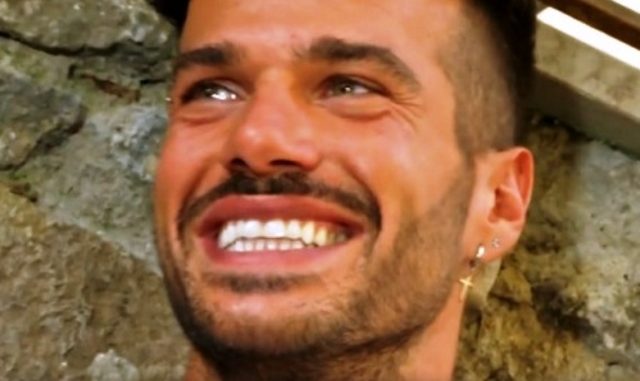 uomini-e-donne-la-paura-di-essere-preso-in-giro-di-claudio-e-il-tarlo-dellex-di-francesco Uomini e Donne, la paura di essere preso in giro di Claudio e il tarlo dell'ex di Francesco