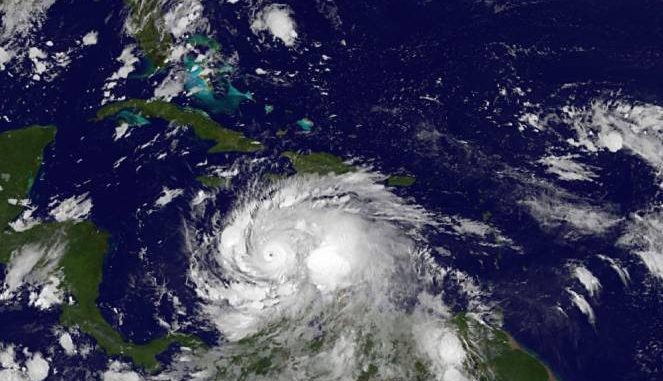 uragano-matthew-25-morti-ai-caraibi-previsto-larrivo-in-florida Uragano Matthew: 25 morti ai Caraibi, previsto l'arrivo in Florida