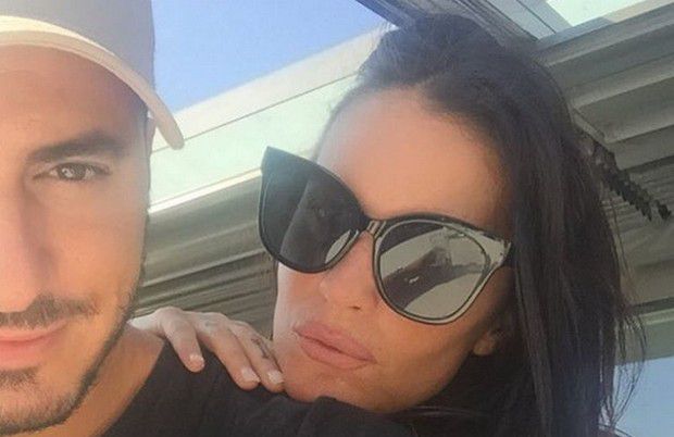 Antonella Mosetti fidanzato: chi è Gennaro Salerno Antonella Mosetti fidanzato: chi è Gennaro Salerno