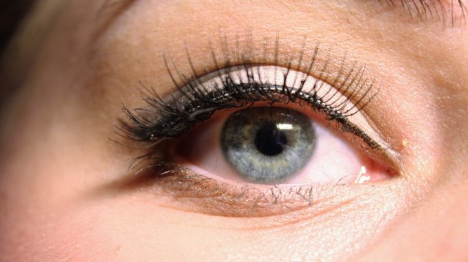 Ciglia Finte volume russo: 4 step facili per realizzarle volume