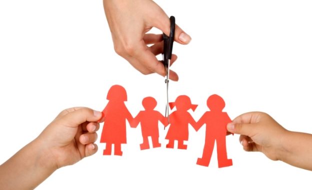 famiglia_forbici multa