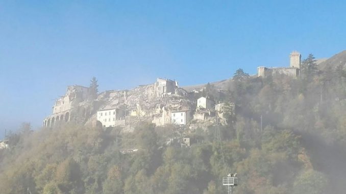 terremoto-centro-italia-arquata