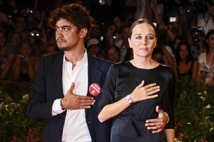 Riccardo Scamarcio, riappacificazione con Valeria Golino? Riccardo Scamarcio, riappacificazione con Valeria Golino?