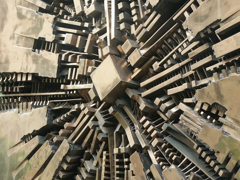 A Milano, la mostra dedicata ad Arnaldo Pomodoro A Milano, la mostra dedicata ad Arnaldo Pomodoro
