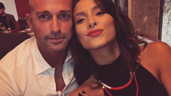 GF Vip: Bettarini e Adriana Rodriguez a cena insieme come promesso GF Vip: Bettarini e Adriana Rodriguez a cena insieme come promesso