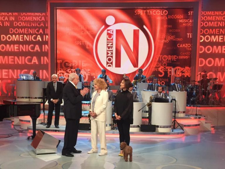 Ornella Vanoni contro Pippo Baudo e Chiara Francini: le impedivano di cantare Vasco Ornella Vanoni contro Pippo Baudo e Chiara Francini: le impedivano di cantare Vasco