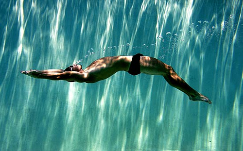 Perché il nuoto è lo sport più completo e fa bene