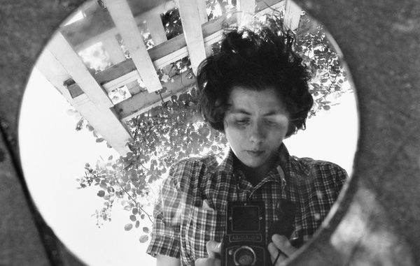 53047-01_vivian_maier
