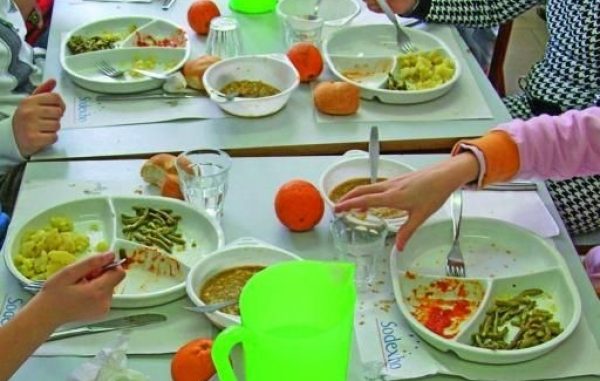 brindisi-vermi-nelle-mense-scolastiche Brindisi