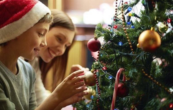 come-fare-alberi-di-natale-con-i-bambini