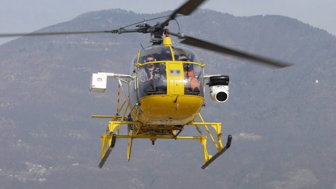 Nuovo sitesma di rilevamento infrazioni: multe dall'alto con l'elicottero Pegasus Nuovo sitesma di rilevamento infrazioni: multe dall'alto con l'elicottero Pegasus