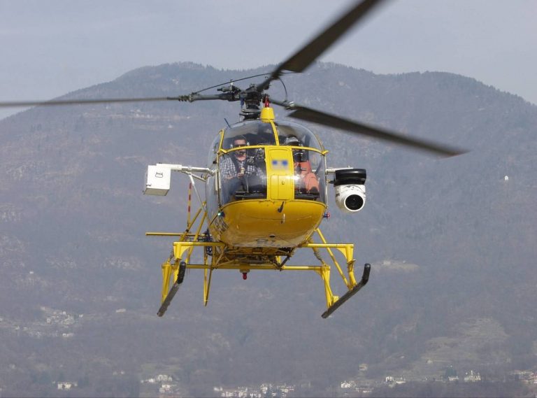 Nuovo sitesma di rilevamento infrazioni: multe dall'alto con l'elicottero Pegasus Nuovo sitesma di rilevamento infrazioni: multe dall'alto con l'elicottero Pegasus