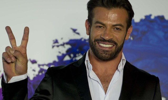 i-complimenti-di-gianni-sperti-al-trono-gay-e-a-claudio-sona-di-uomini-e-donne I complimenti di Gianni al trono gay e a Claudio Sona di Uomini e Donne