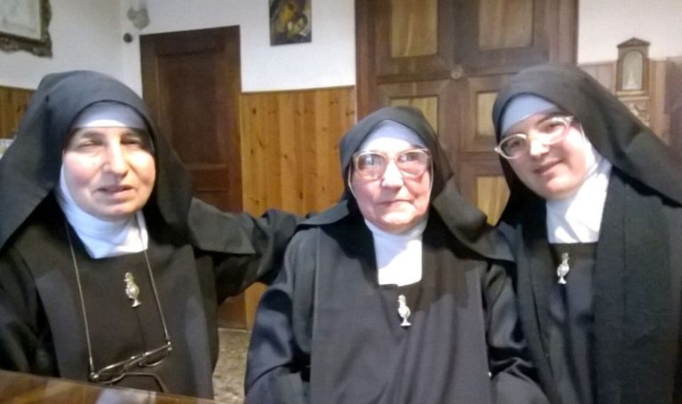 suor-francesca-a-29-anni-suora-di-clausura Suor Francesca: a 29 anni suora di clausura