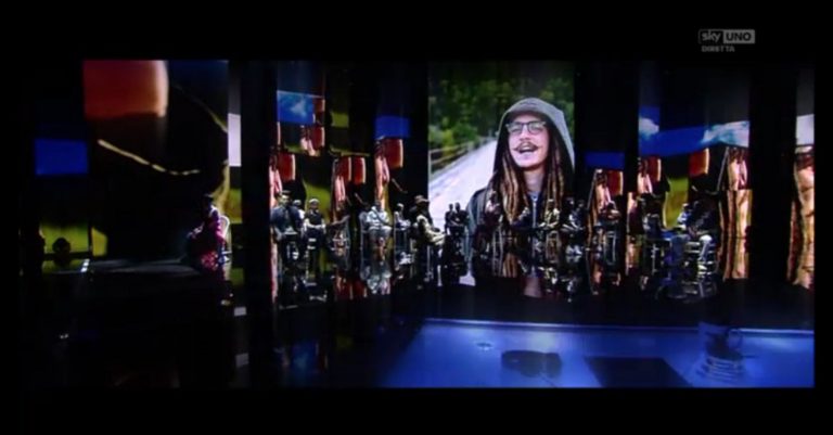 x-factor-lomnaggio-per-cranio-randagio X Facto, l'omaggio per Cranio Randagio