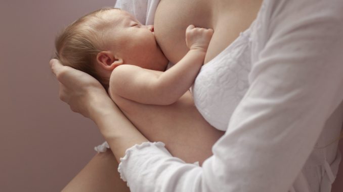 Fino a quando bisogna fare l'allattamento al seno Fino a quando bisogna fare l'allattamento al seno