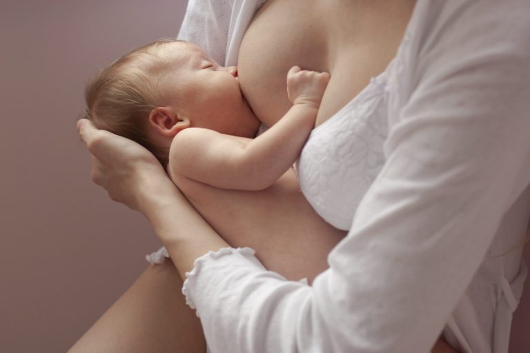 Fino a quando bisogna fare l'allattamento al seno Fino a quando bisogna fare l'allattamento al seno