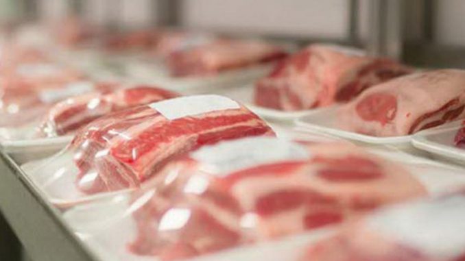 Zagabria: 40 tonnellate di carne infetta e scaduta in vendita Zagabria: 40 tonnellate di carne infetta e scaduta in vendita