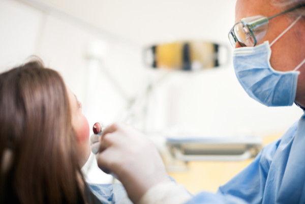 Come curare un ascesso dentale Come curare un ascesso dentale
