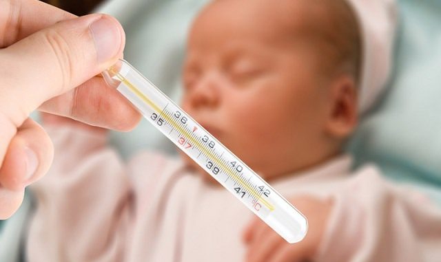 Come far scendere la febbre a un bambino senza medicine Come far scendere la febbre a un bambino senza medicine
