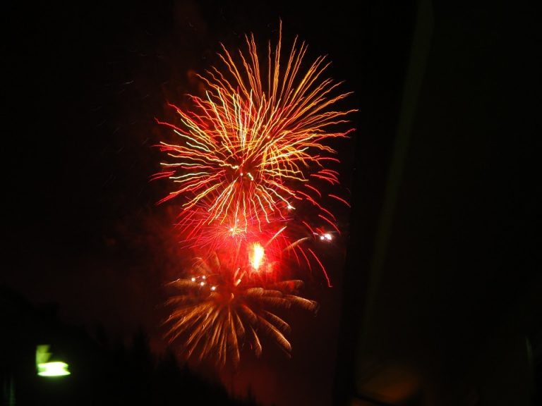 fireworks-673469_960_720