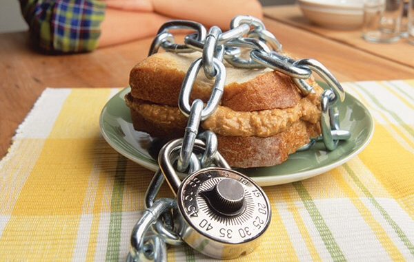 Come distinguere un'allergia alimentare da un'intolleranza Come distinguere un'allergia alimentare da un'intolleranza