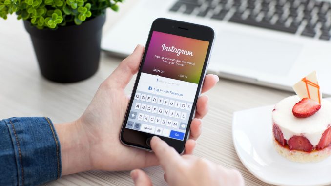 Via libera alle dirette video su Instagram. Quelle che sembravano solo indiscrezioni o rumors adesso sono diventate una certezza. In arrivo i Live Video. instagram