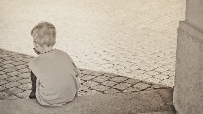 Bambino sociopatico: caratteristiche e sintomi sociopatico