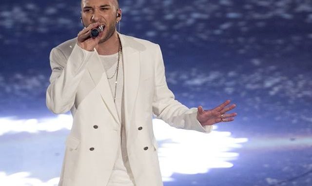 Mattia Briga giudice Amici 16 Mattia Briga giudice Amici 16