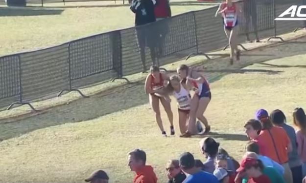 video-virale-corsa-campestre