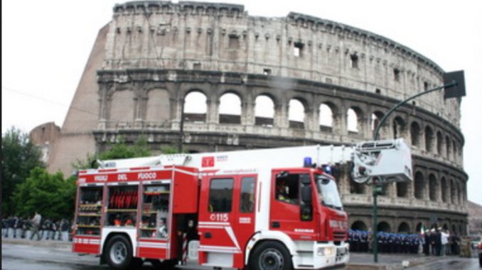 vigili-del-fuoco-roma-terremoto vigili-del-fuoco-roma-terremoto