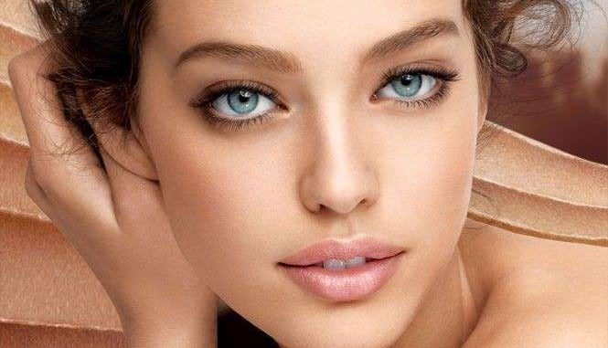 Contouring per viso ovale Contouring per viso ovale
