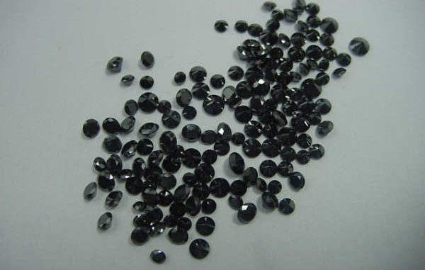 Diamante nero: prezzo al carato