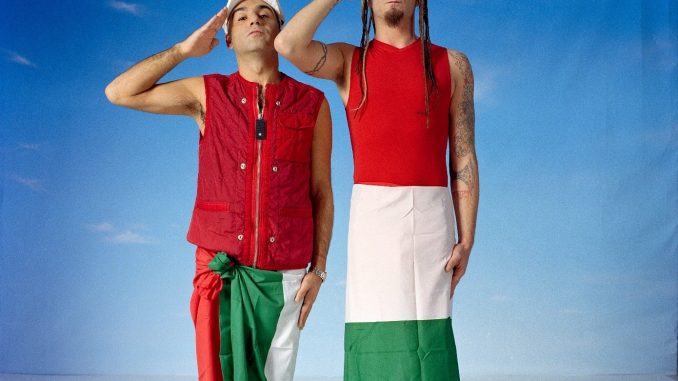 Perchè gli Articolo31 si chiamano così Perchè gli Articolo31 si chiamano così