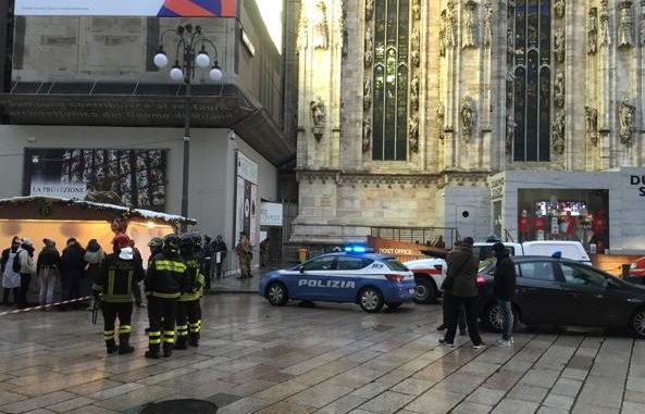 Milano: 62enne muore cadendo dalla cima del Duomo Milano: 62enne muore cadendo dalla cima del Duomo